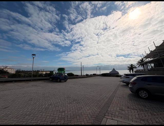 BUSINESS PROPERTY TO RENT IN HUMEWOOD